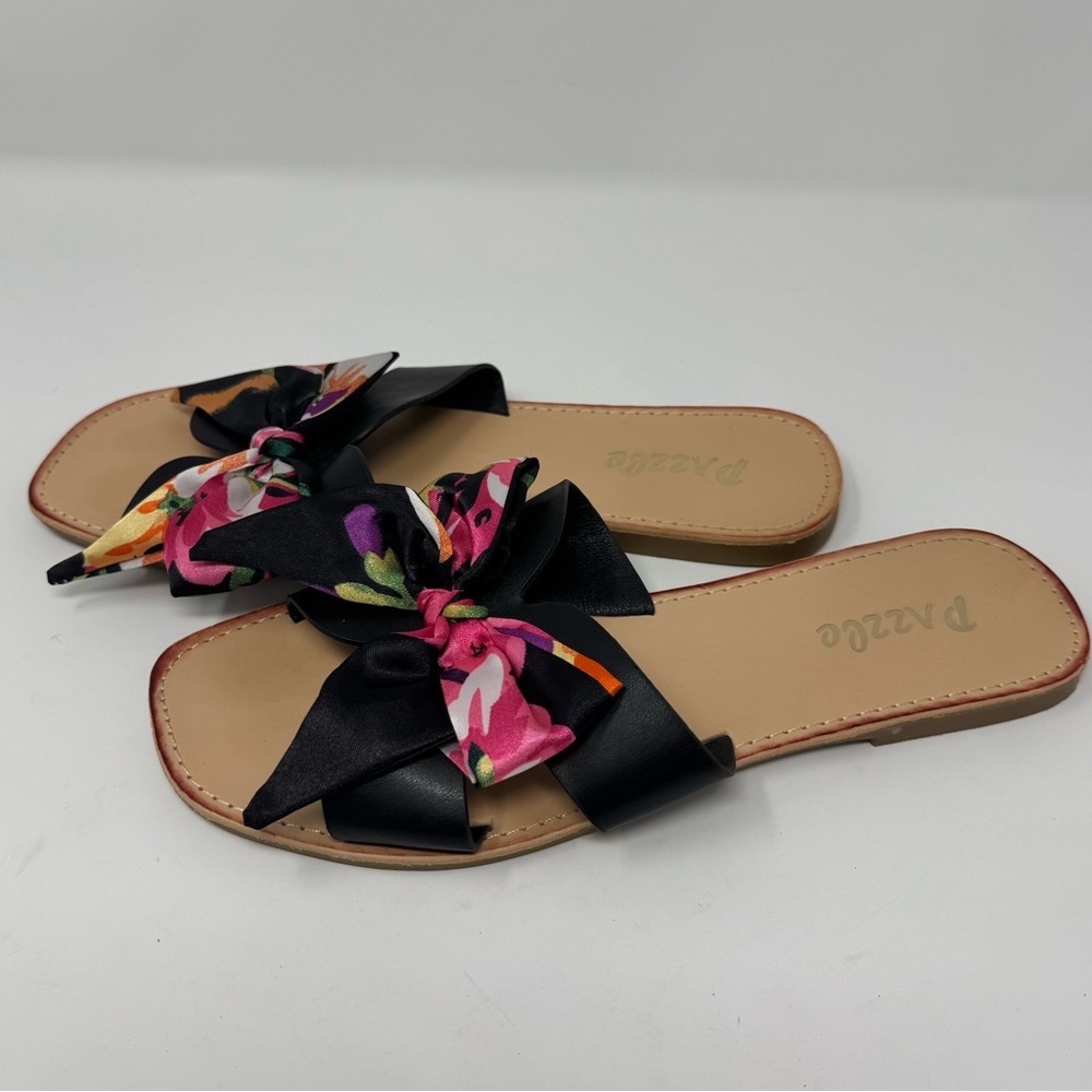 Pazzle | Women's Black and Multicolor Bow Sandals, Size 8.5 - EUC